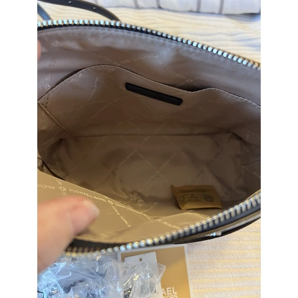 New Michael Kors Jet Set Travel MD Dome Crossbody Bag Signature Blue Multi NWT